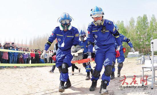 粉笔与广东省考模拟题，教育教学的双重挑战